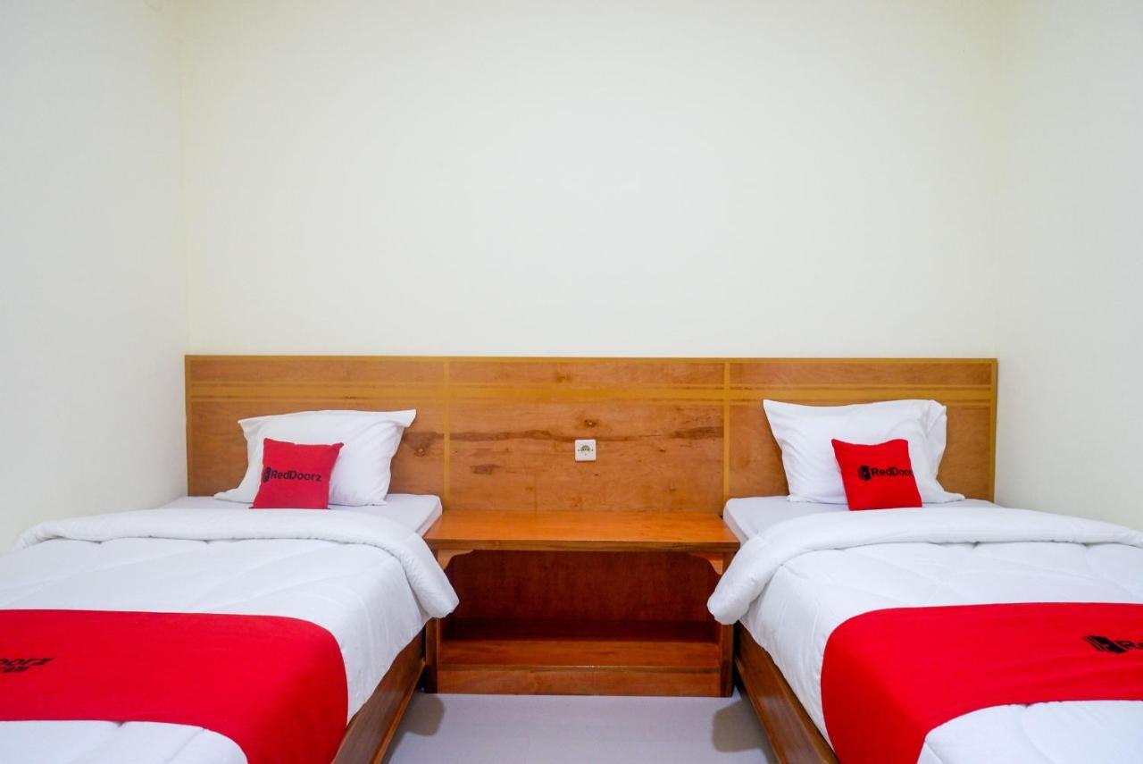 Reddoorz Near Rita Supermall Purwokerto 2 외부 사진