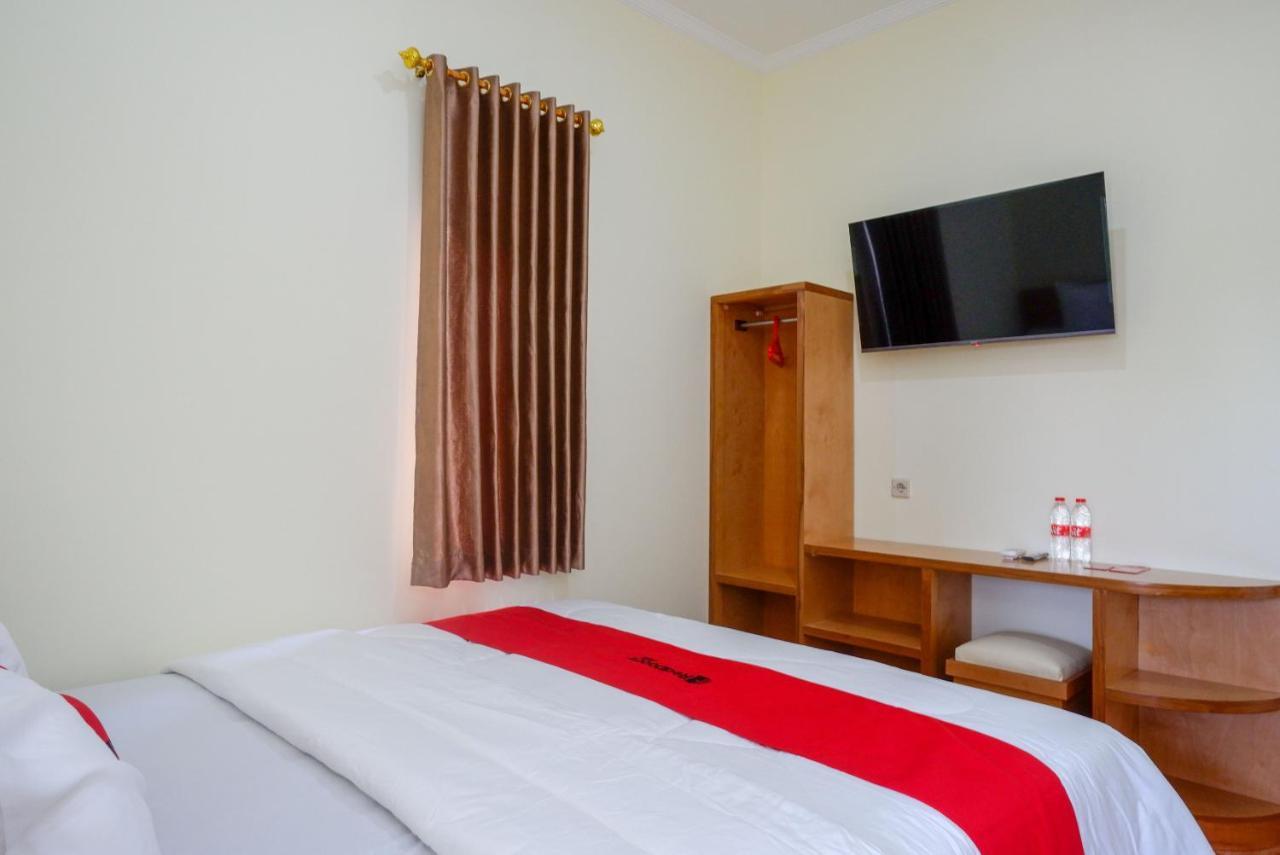 Reddoorz Near Rita Supermall Purwokerto 2 외부 사진