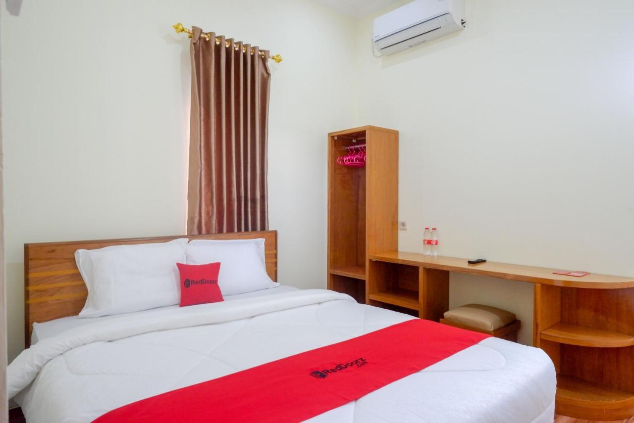 Reddoorz Near Rita Supermall Purwokerto 2 외부 사진