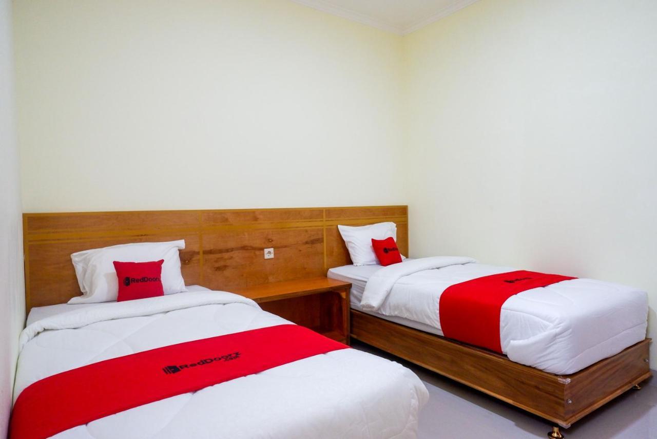 Reddoorz Near Rita Supermall Purwokerto 2 외부 사진