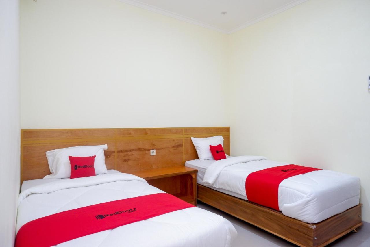 Reddoorz Near Rita Supermall Purwokerto 2 외부 사진