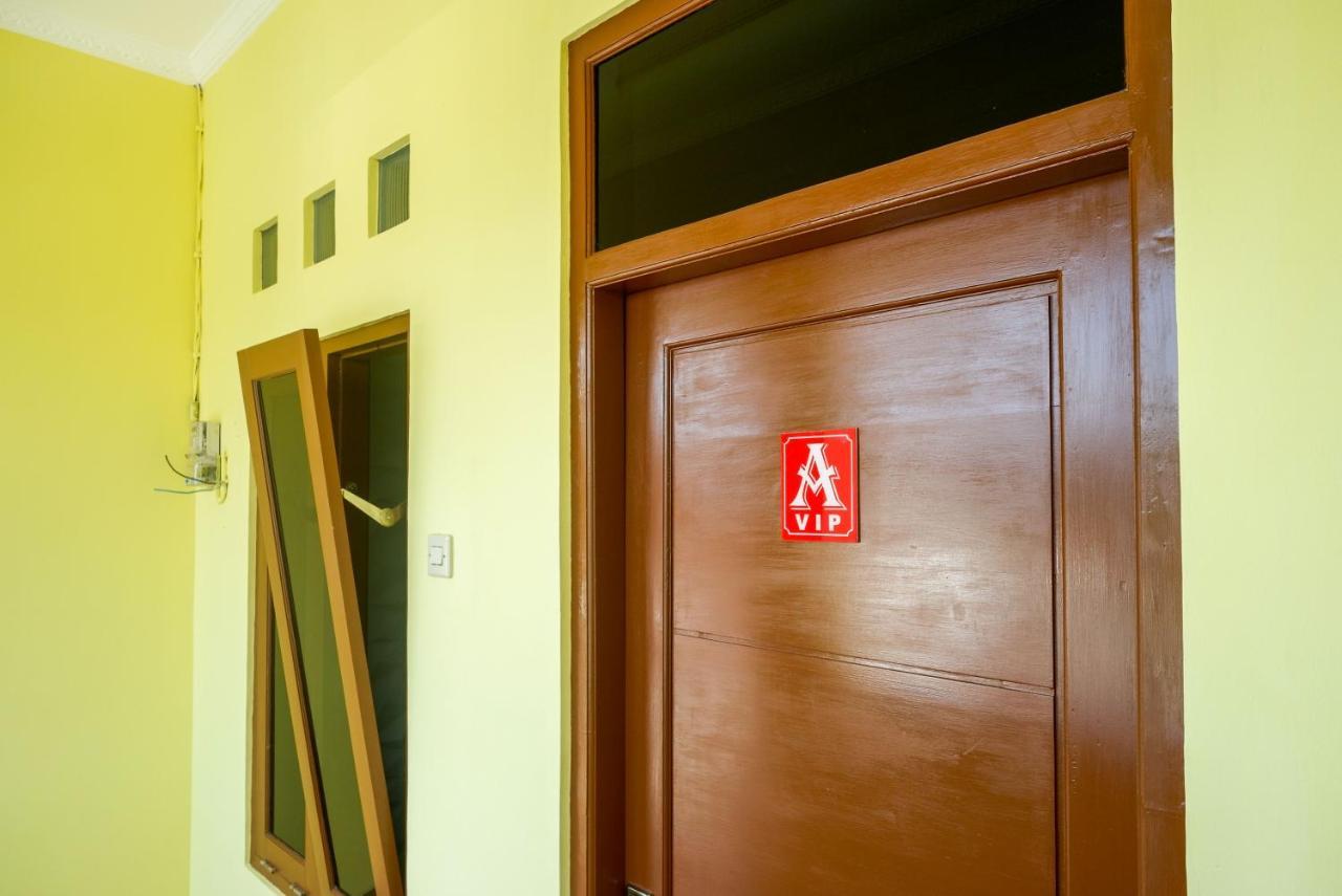 Reddoorz Near Rita Supermall Purwokerto 2 외부 사진